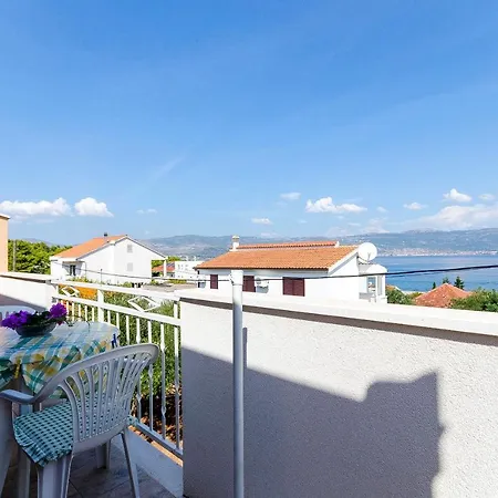 Apartments Milka Slatine Exterior photo
